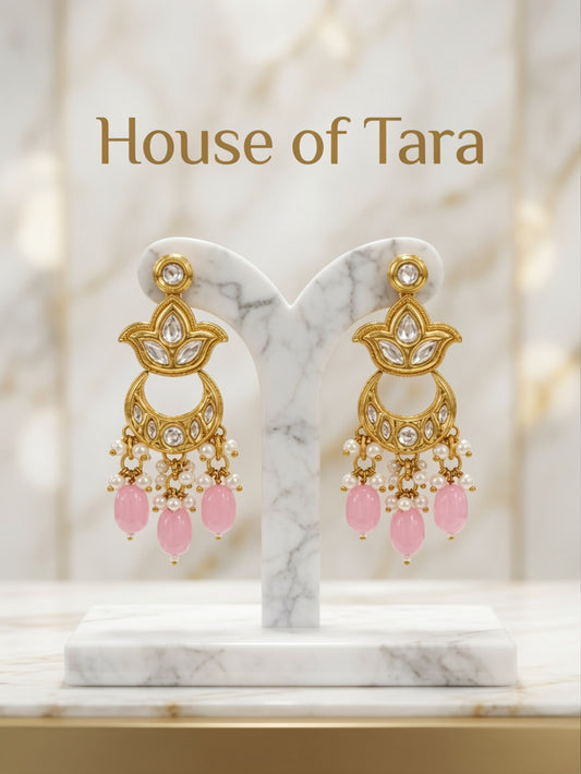 Gulnaar Kundan Necklace Set