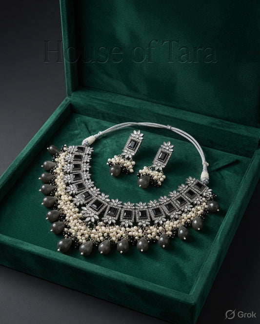 Noir Royale Statement Necklace Set