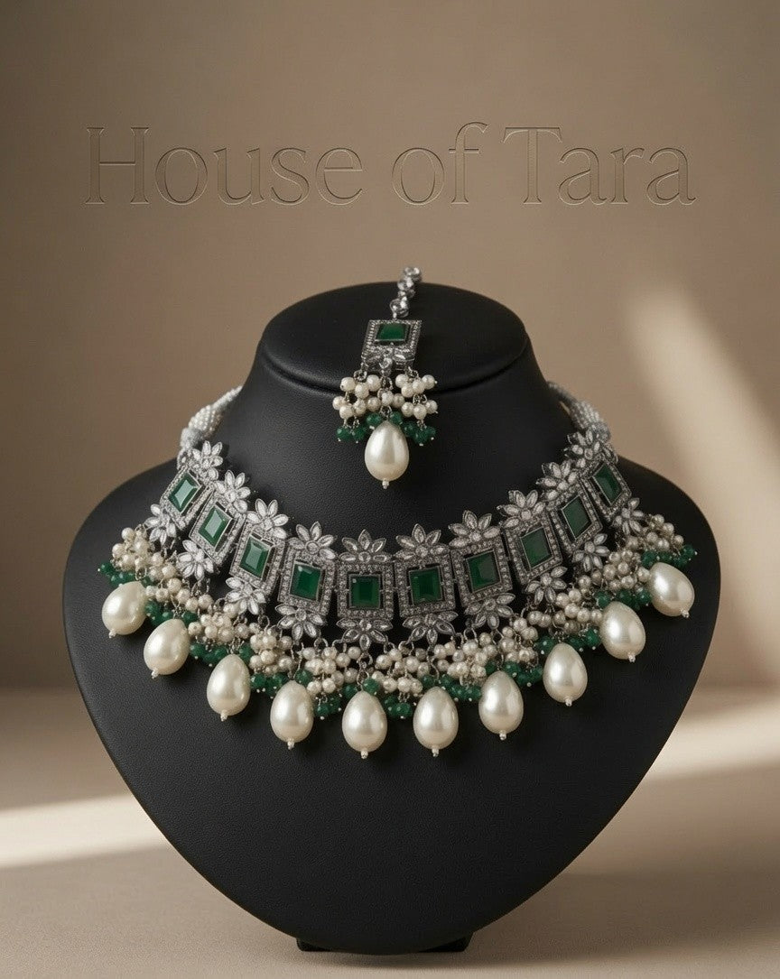 Emerald Royale Kundan Pearl Choker Set