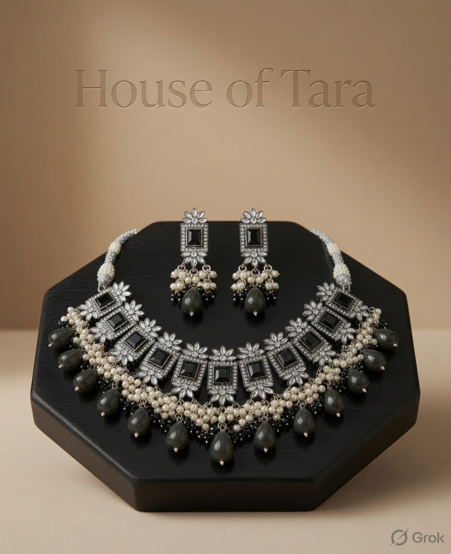 Noir Royale Statement Necklace Set