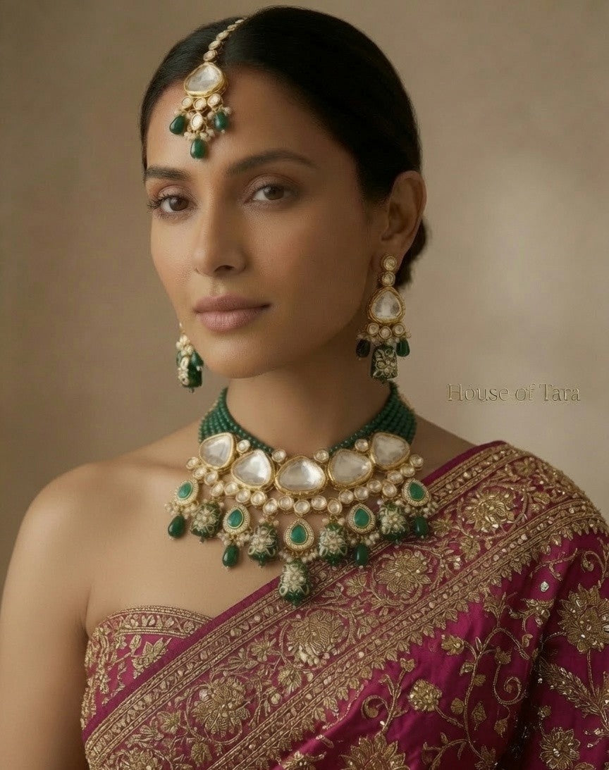 Noor Emerald Kundan Choker Set