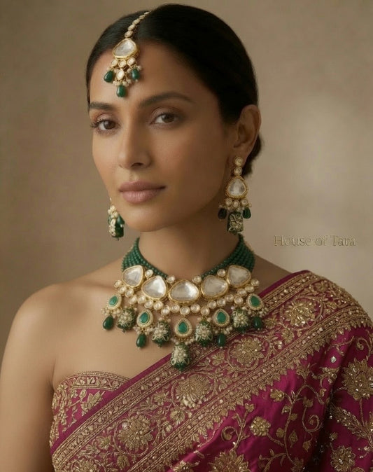Noor Emerald Kundan Choker Set