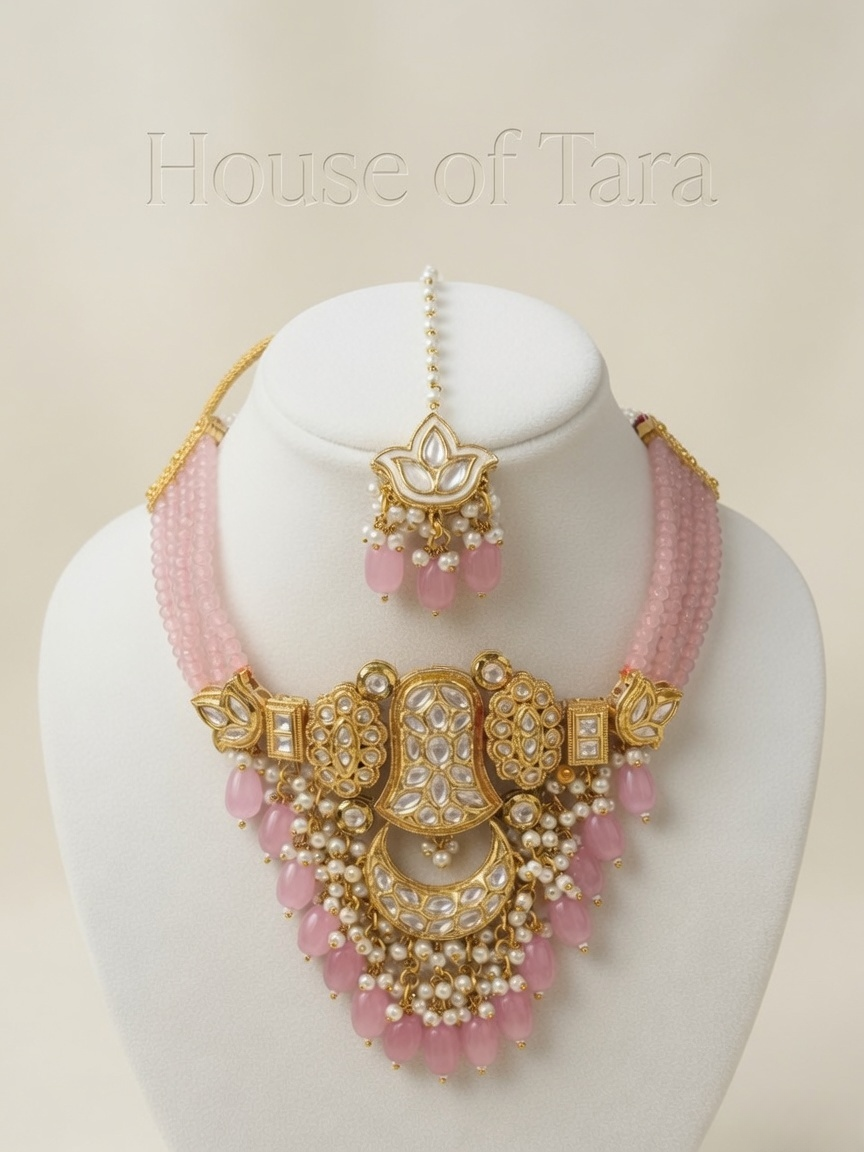 Gulnaar Kundan Necklace Set