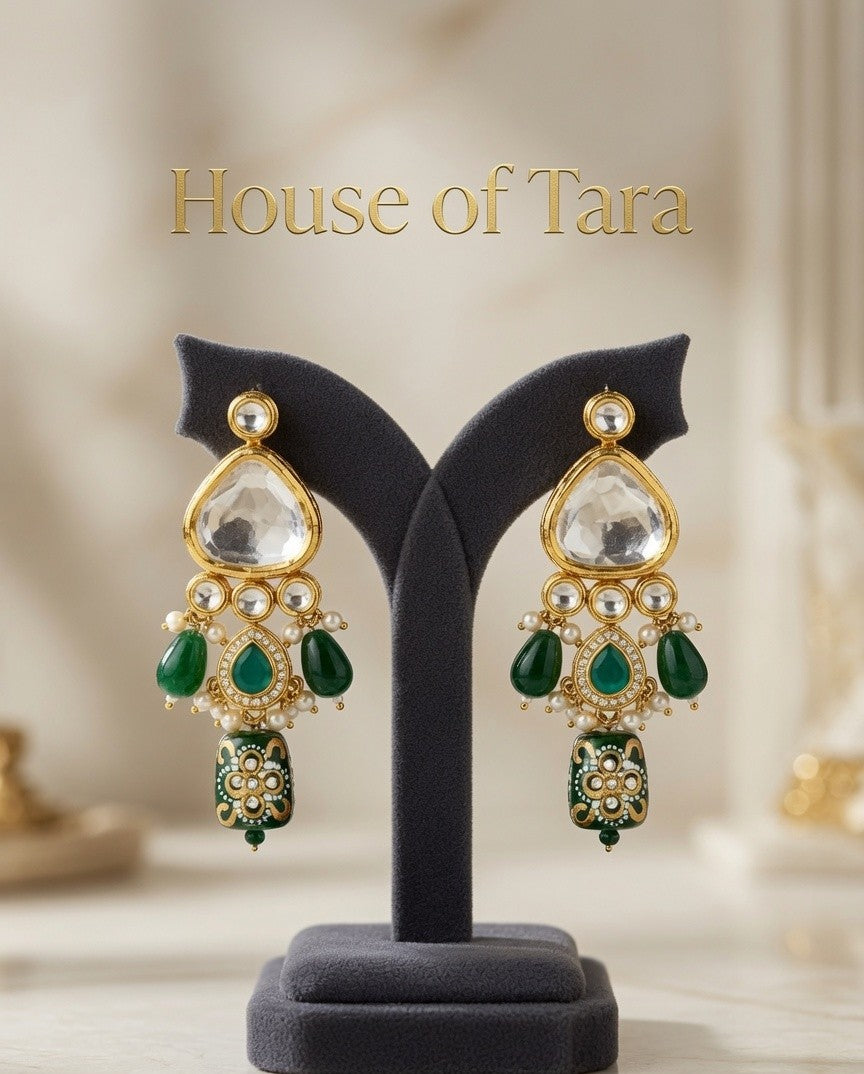 Noor Emerald Kundan Choker Set