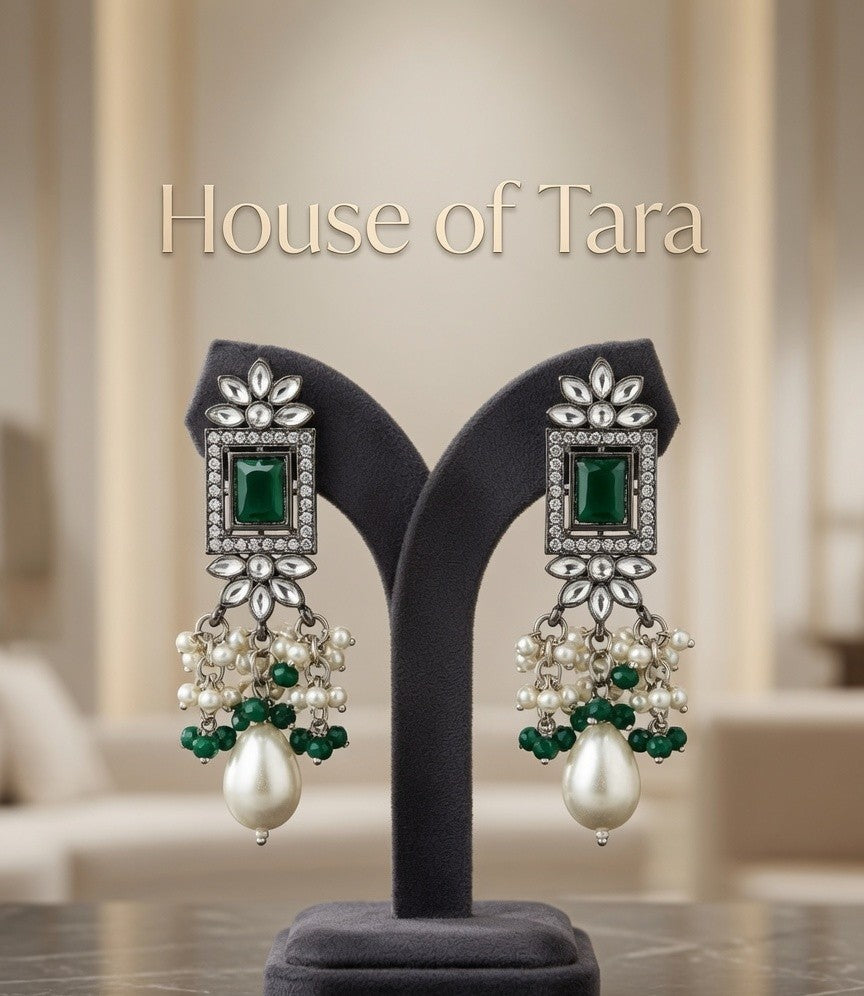 Emerald Royale Kundan Pearl Choker Set